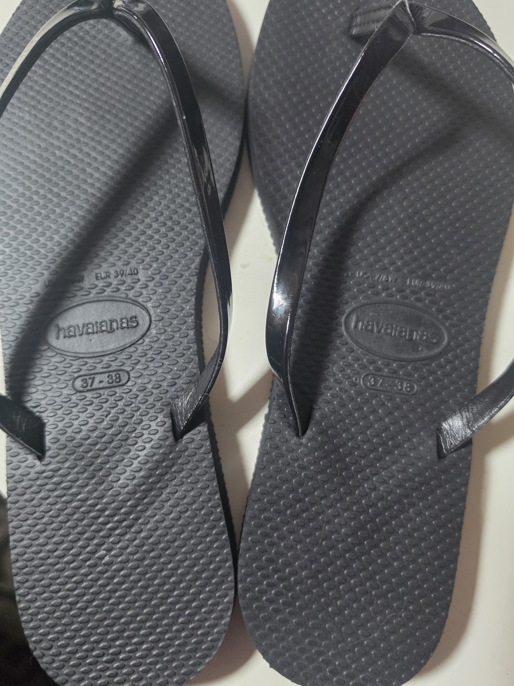 Havaianas Women’s Slim Black Flip Sandals - Picture 3 of 4